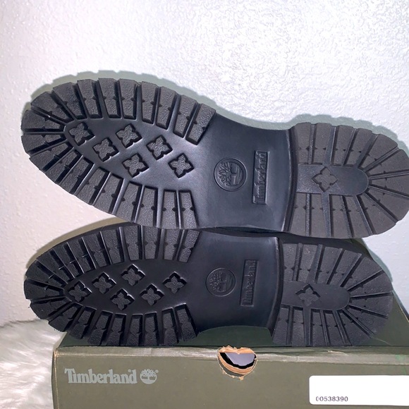 Women's Carnaby Cool 6 Inch Boot - Picture 9 of 10